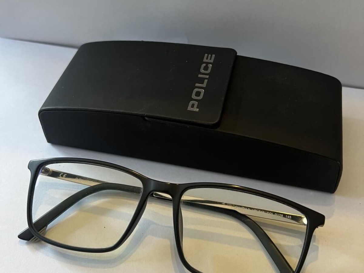 Police - VPLB48COL0U28145