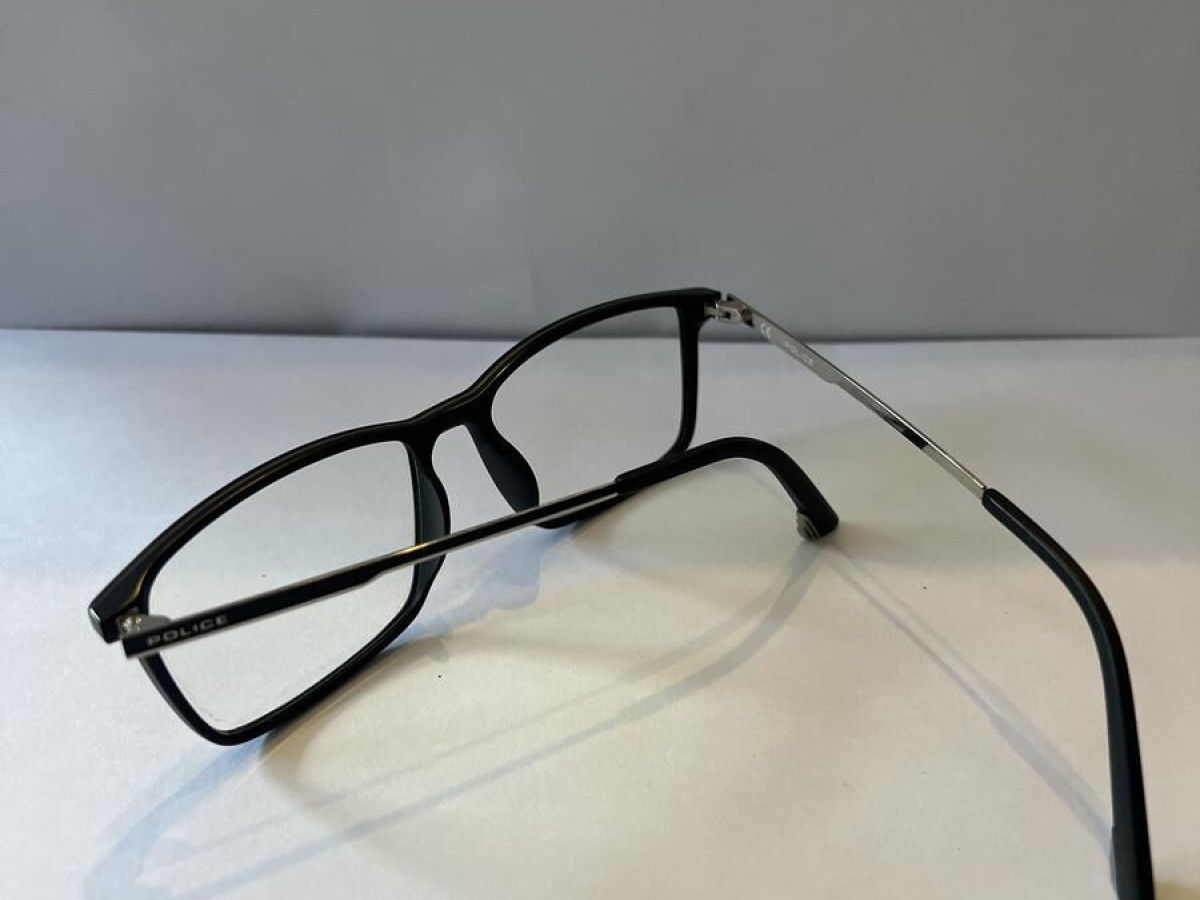 Police - VPLB48COL0U28145