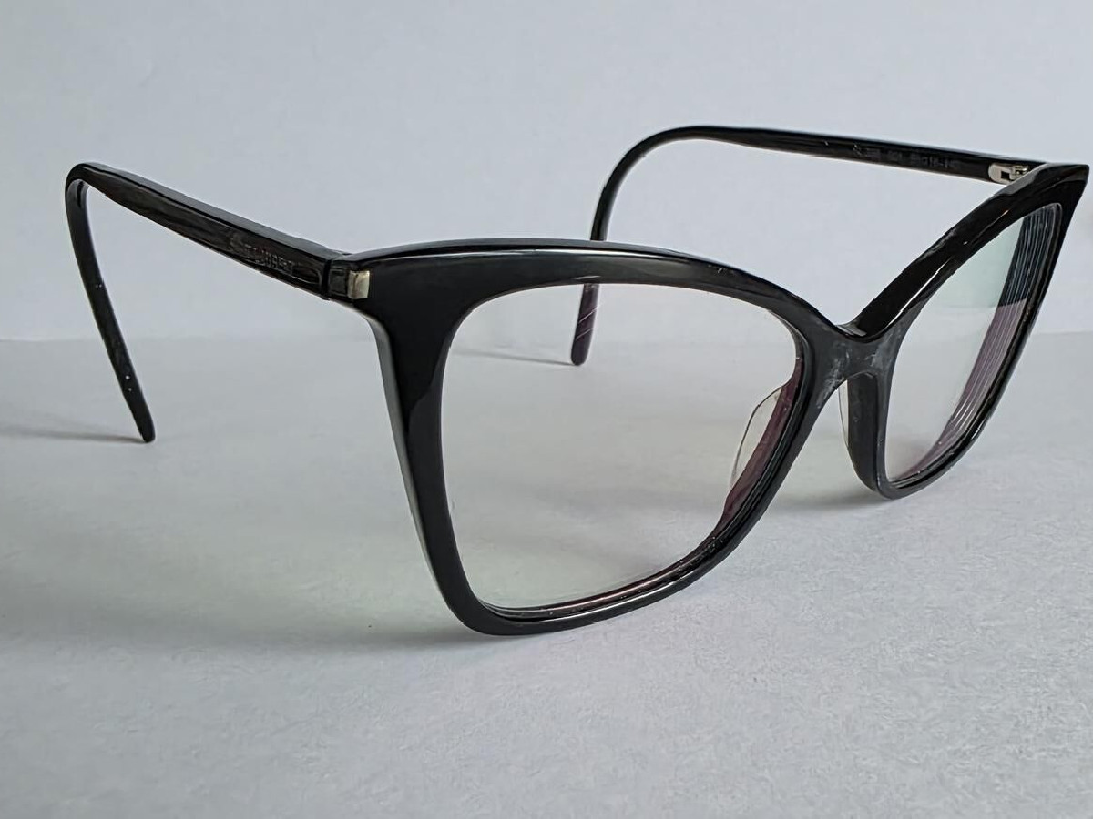 YVES SAINT LAURENT - SL 386 001 53¤16 - 145