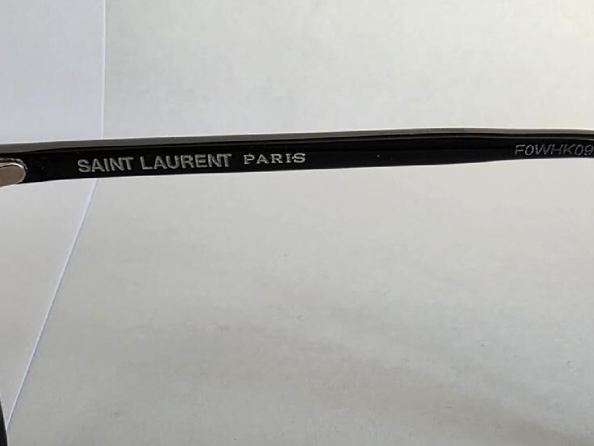 YVES SAINT LAURENT - SL 386 001 53¤16 - 145