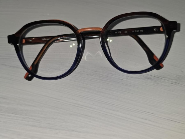 Woodys - 23065 VICTOR 03 51□21 145