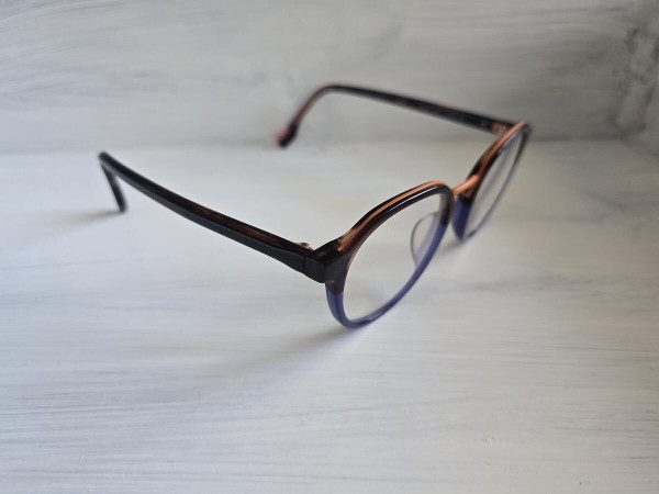 Woodys - 23065 VICTOR 03 51□21 145