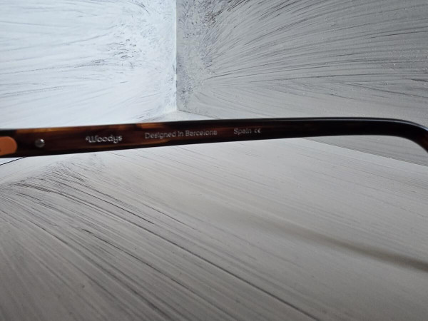 Woodys - 23065 VICTOR 03 51□21 145