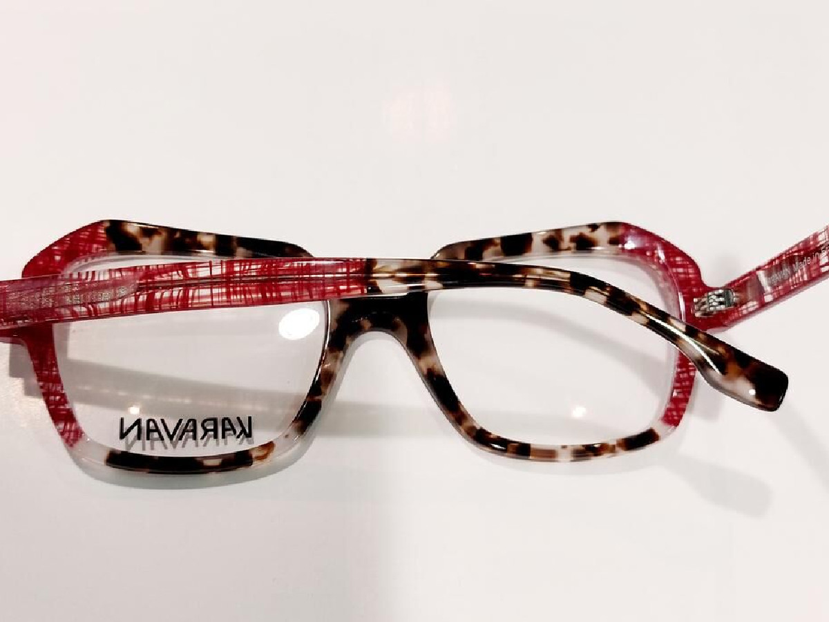 KARAVAN- AMBRE 5  52/19