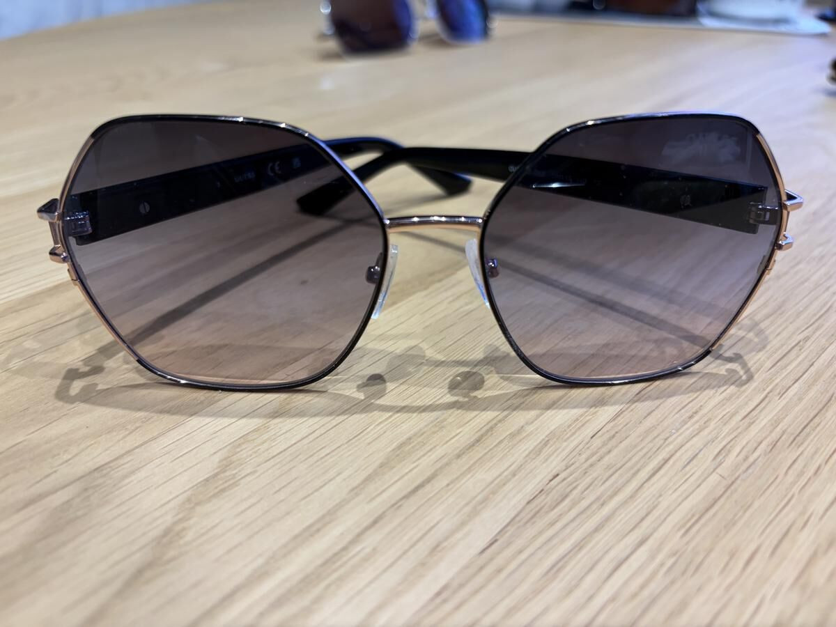 Guess - Gu7913 05z 59/17 140