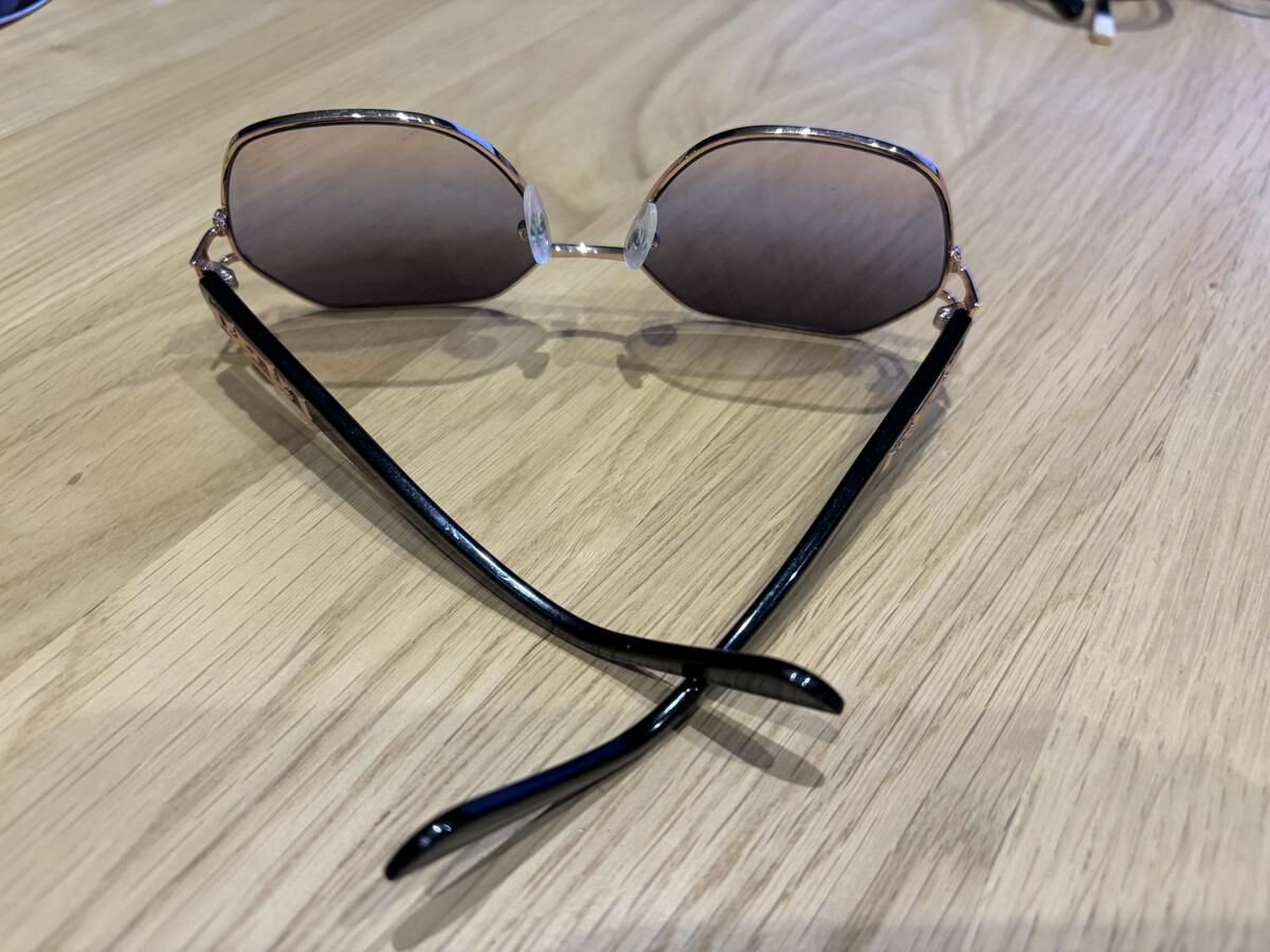 Guess - Gu7913 05z 59/17 140