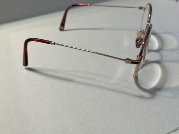 cosmopolitan - CM2010 50¤20 140 rouge 090