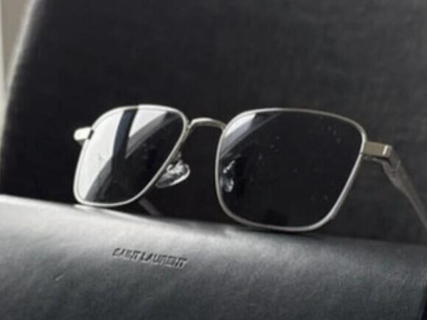 Saint Laurent - SL528 005...