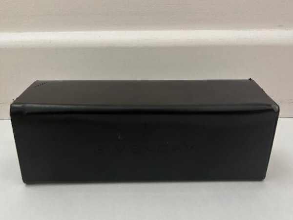 GIVENCHY - SGV777 0700 130 58¤17