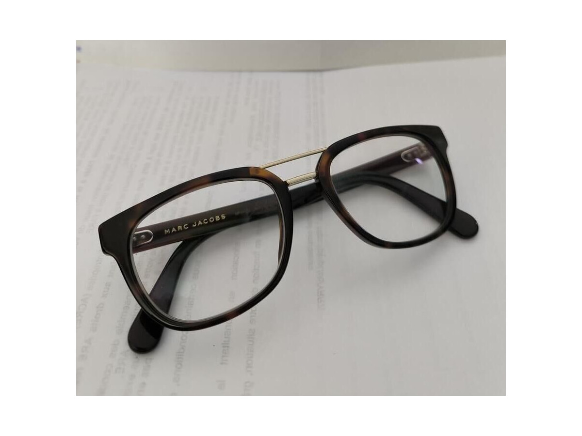 Marc Jacobs  - Mj539