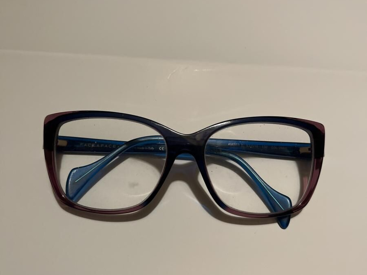 Face à Face  - Amber 2 53¤16 132 COL 2080