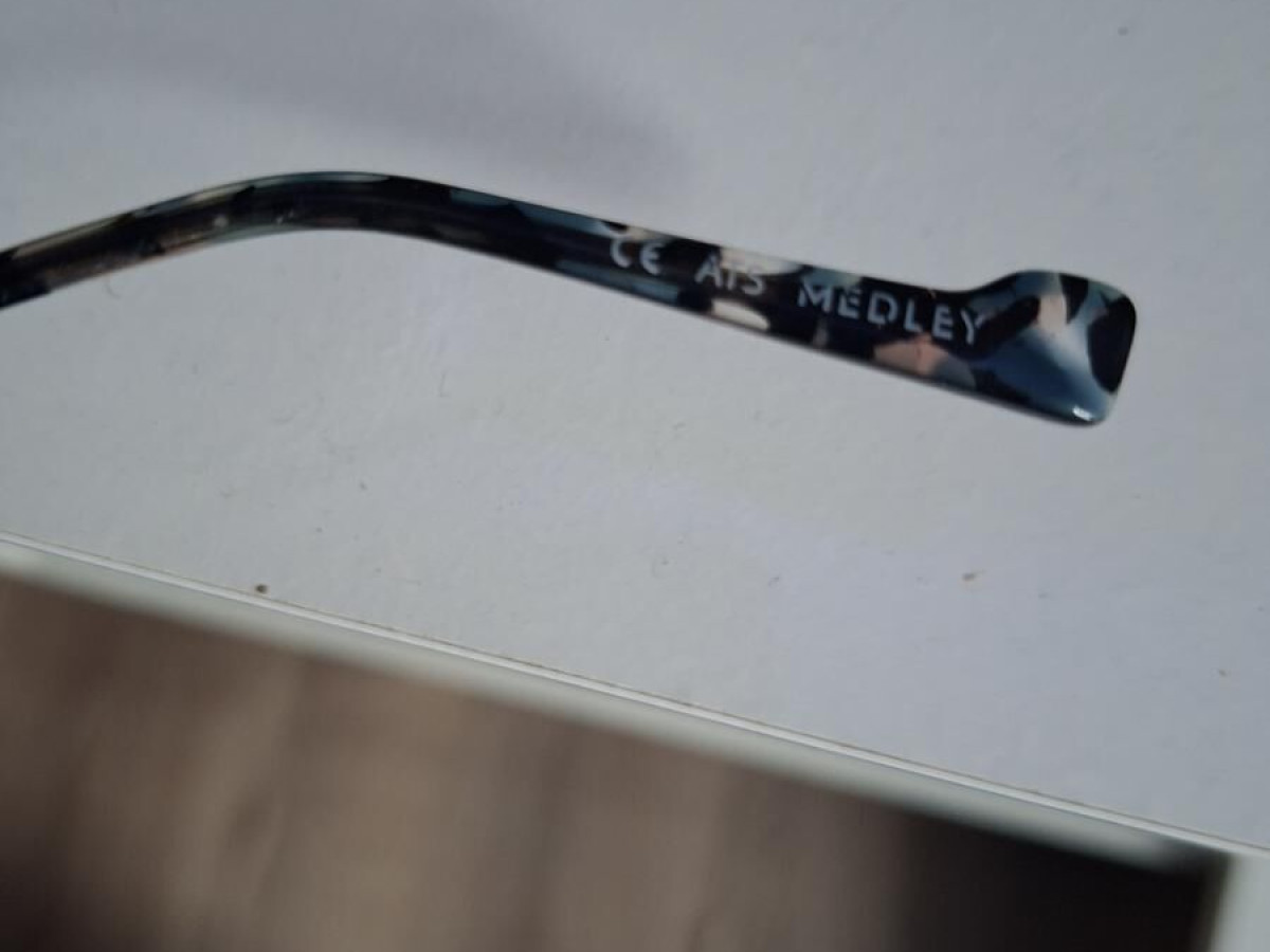 Medley - MF2114  52□19/140 1021