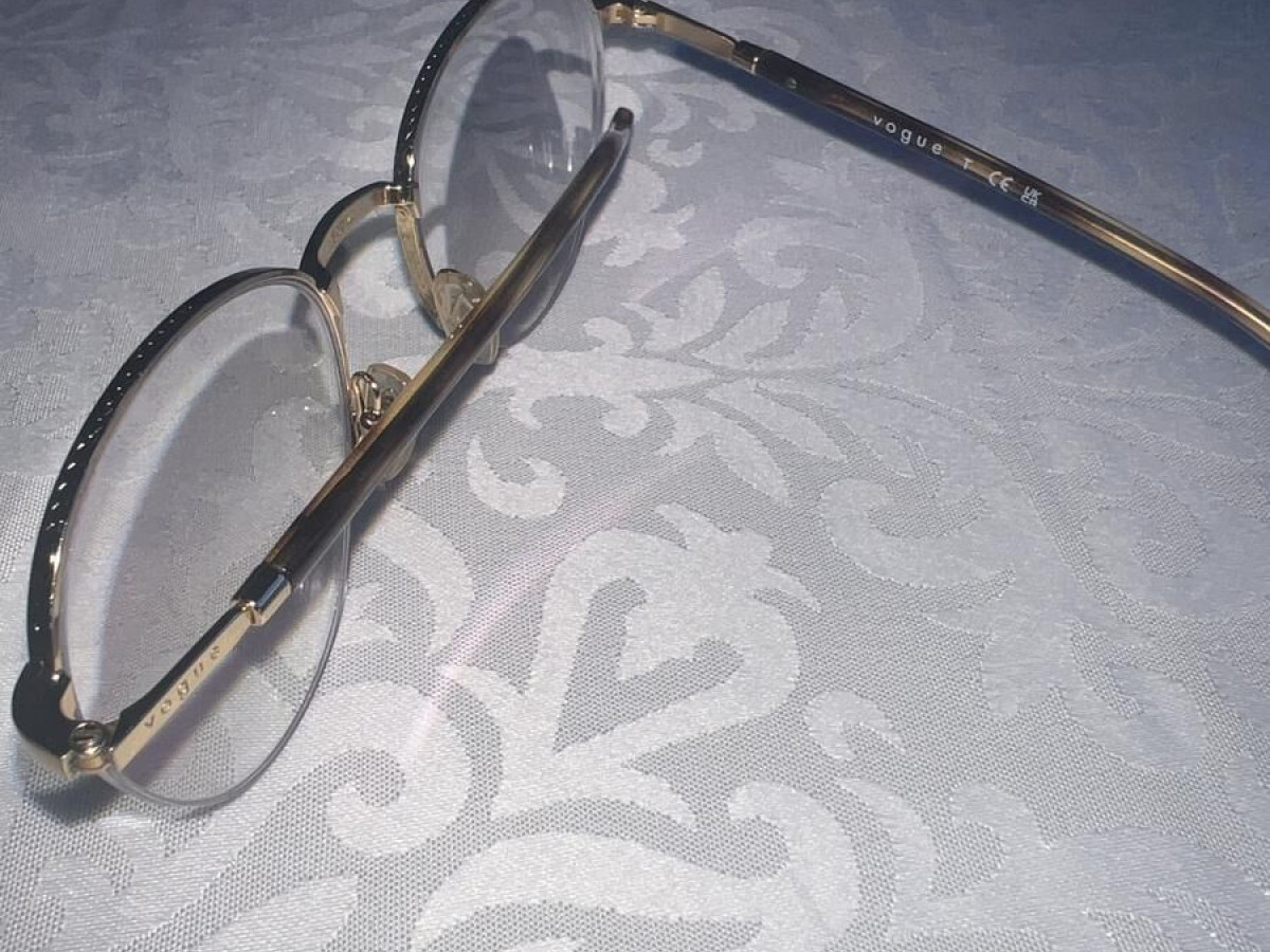 Vogue  - VO4263 280 50¤20145