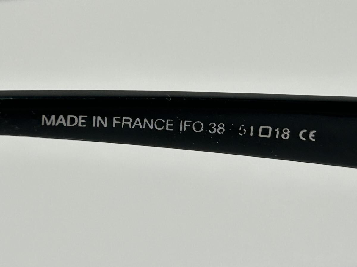 INES DE LA FRESSANGE - IFO38