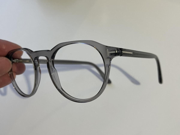 Tom Ford  - FT5833 49¤20