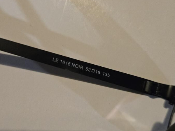 Level - LE1616 NOIR 52/16 135