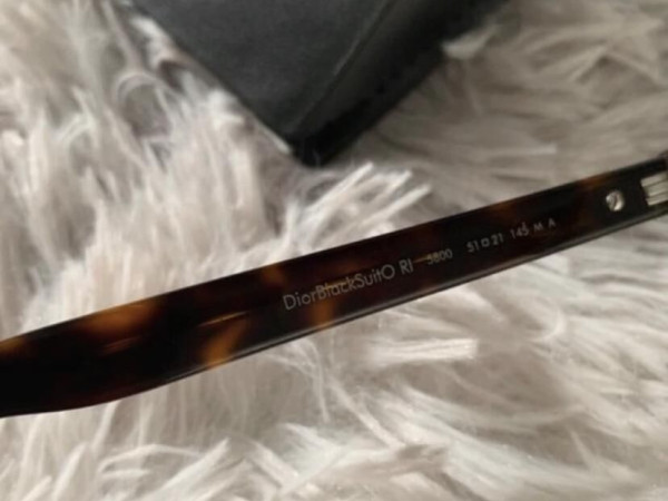 DIOR  - BLACKSUITO R1 5800 51¤21