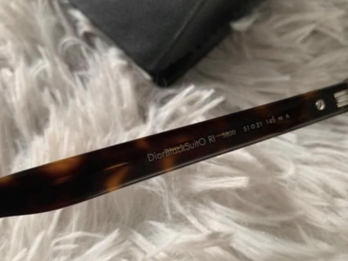 DIOR  - BLACKSUITO R1 5800 51¤21