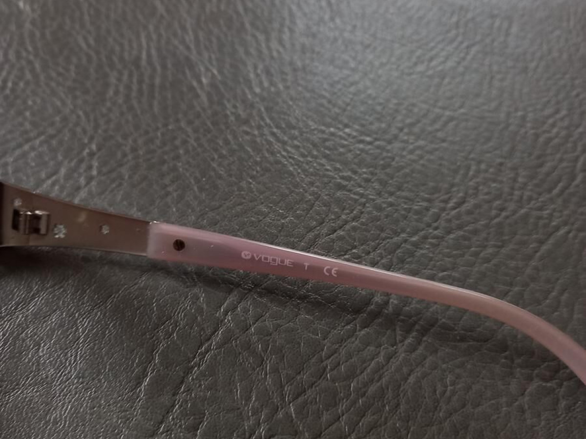 VOGUE - VO3619612 52*18