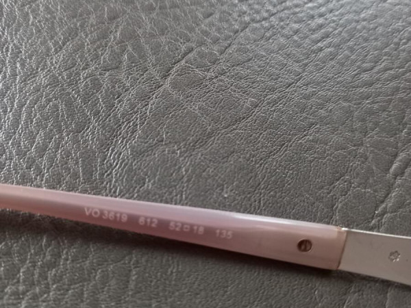 VOGUE - VO3619612 52*18