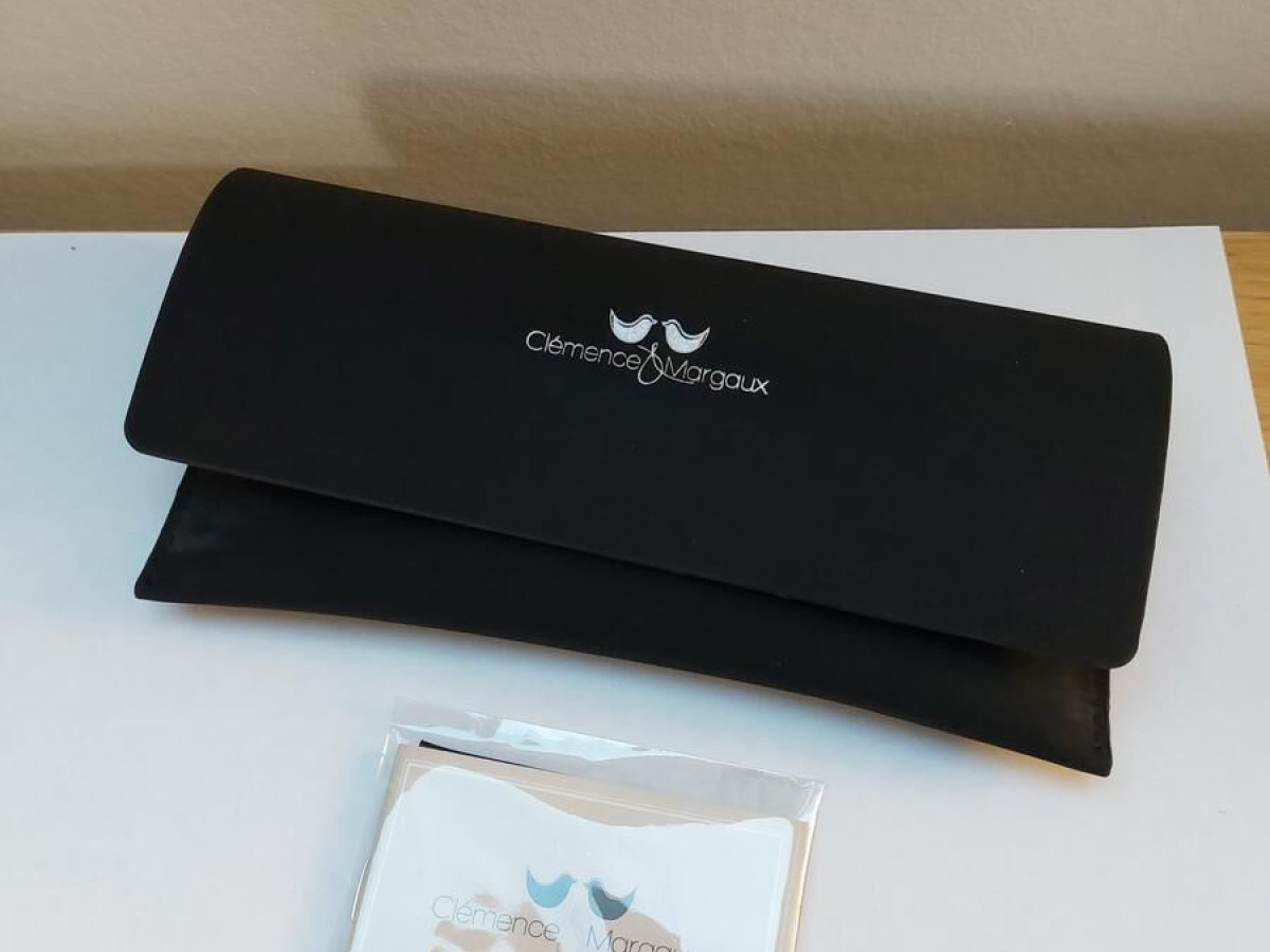 Clémence & Margaux -CM391 LA OUVERTE D'ESPRIT-01  51¤19