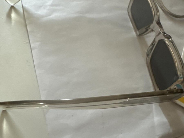 Yves saint Laurent - SL572