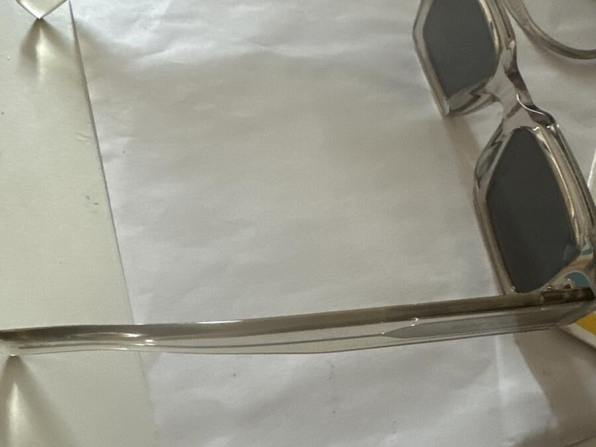 Yves saint Laurent - SL572