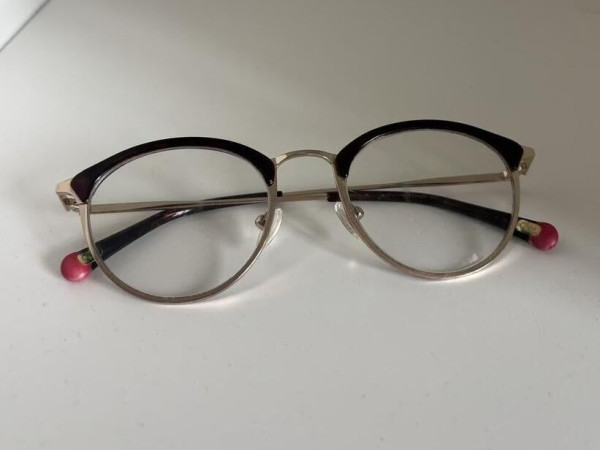 Clémence et Margaux - CM200...