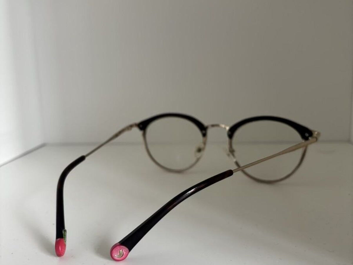 Clémence et Margaux - CM200  49¤20