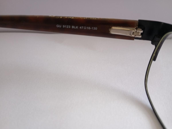 Guess  - GU9123 BLK47016 130 47¤16