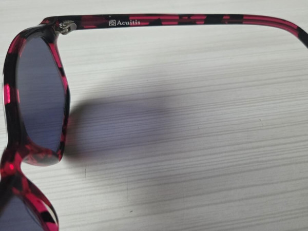 Acuitis - Mathea marbre rouge 49¤17 140