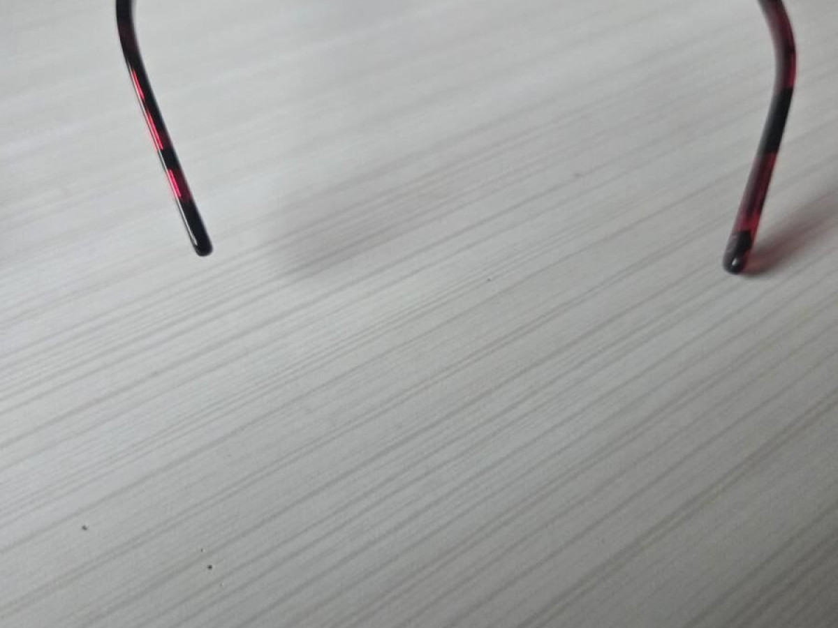 Acuitis - Mathea marbre rouge 49¤17 140