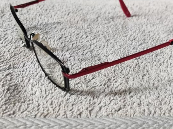 Alain Afflelou  - Bof12148 19 c2  50¤17