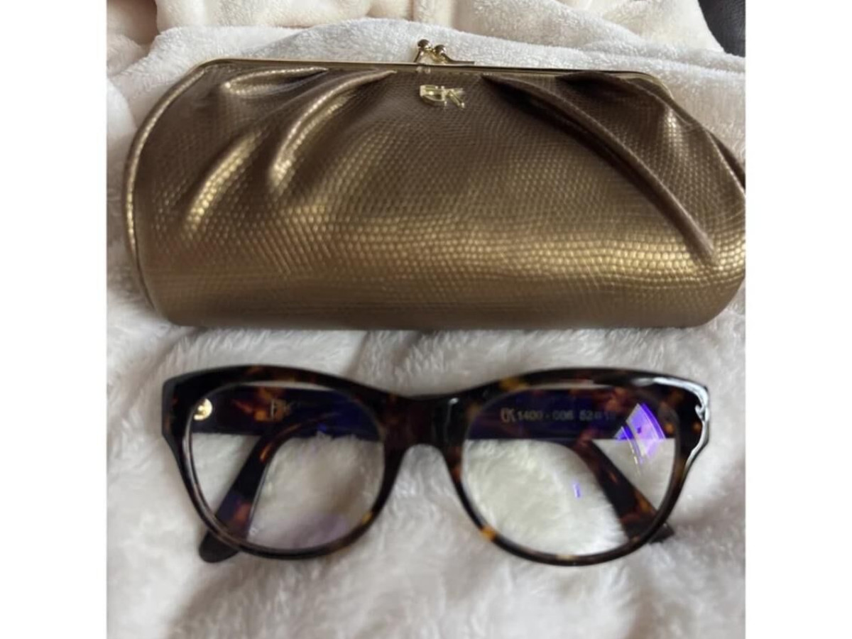 Emmanuelle khanh - 1400 006 53¤19