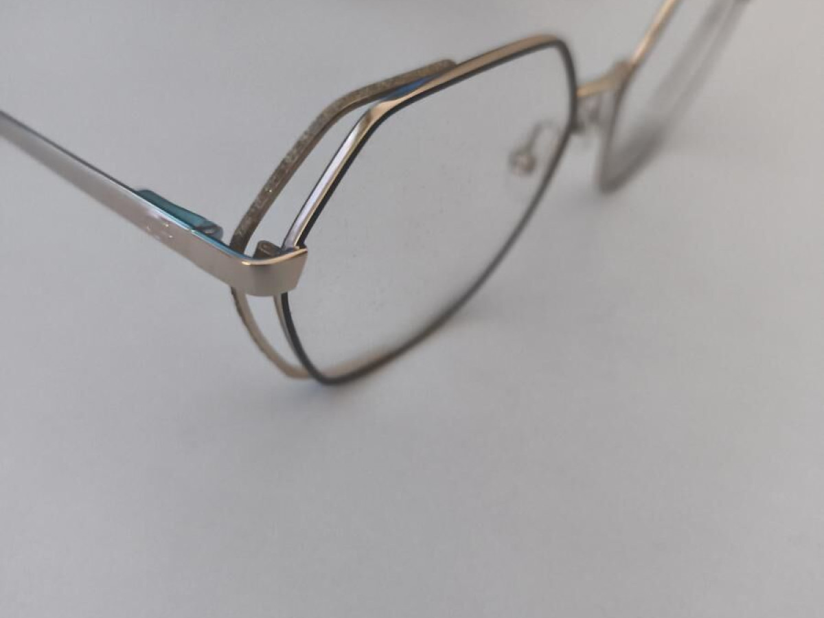 Guess - GU2792 032 56•16 140