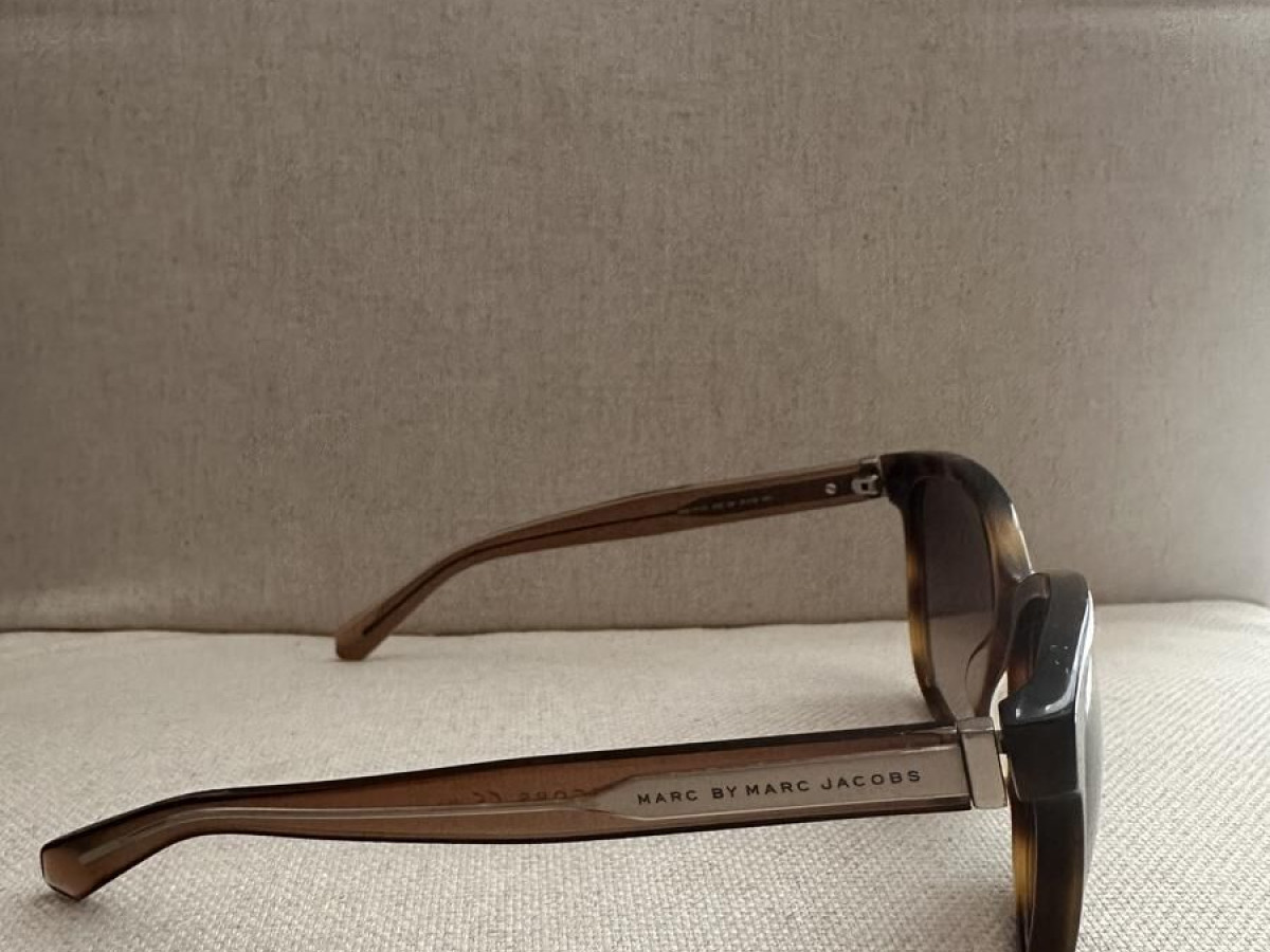 Marc Jacobs - MMU 411/S