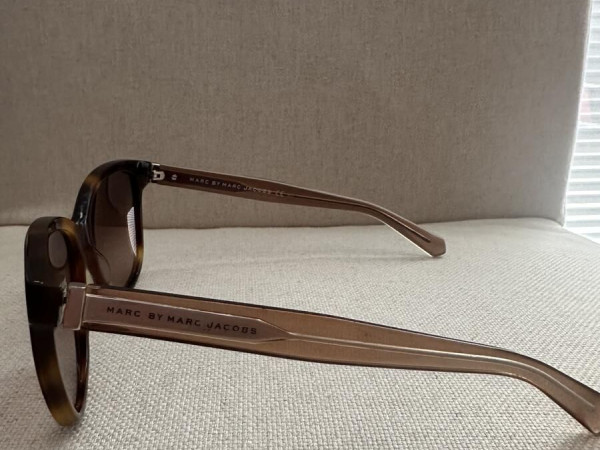 Marc Jacobs - MMU 411/S