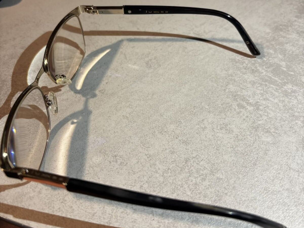 Lukkas - LU1511 NOIR 135 52¤16