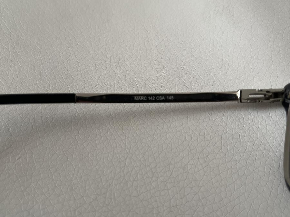 Marc Jacobs  - MARC 142 CSA 145