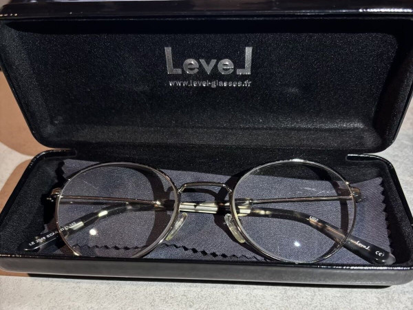 LEVEL - LE 2048 ECAR 49/21 145