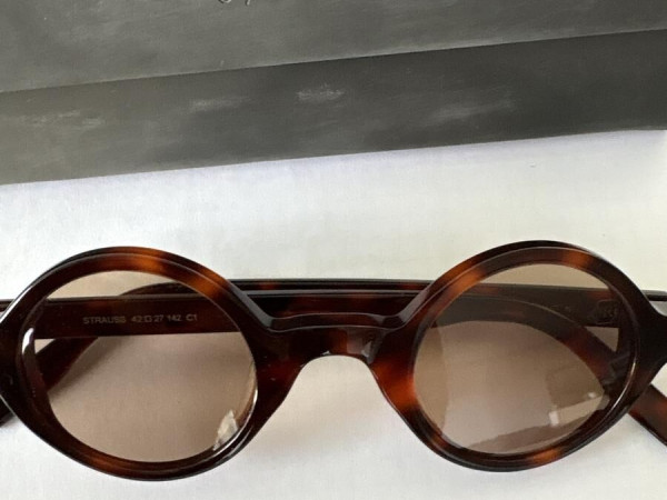 Matt Keaton - Strauss 42/27...