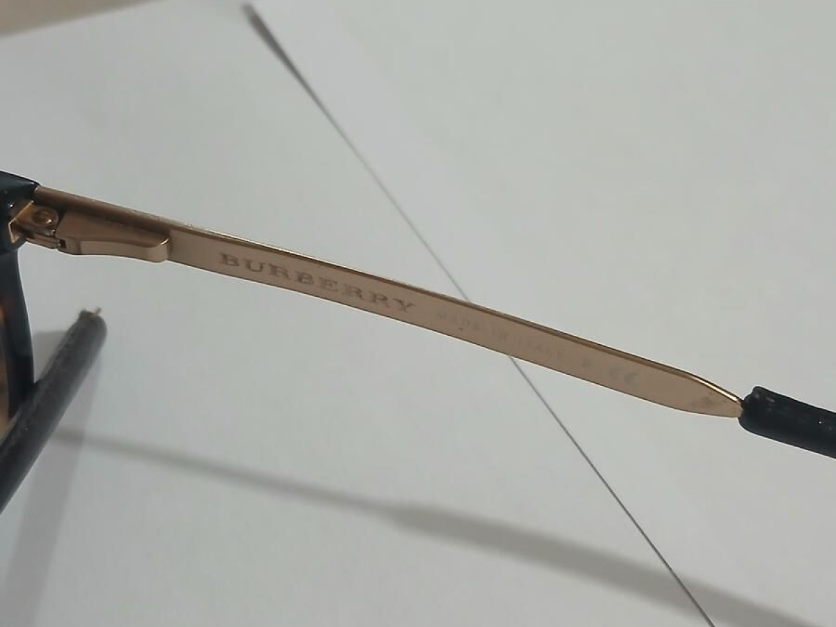 Burberry - B2148-qcd02