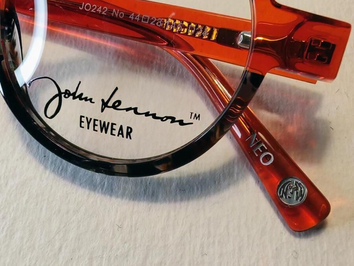 JOHN LENNON - JO 242 No D24 44¤23