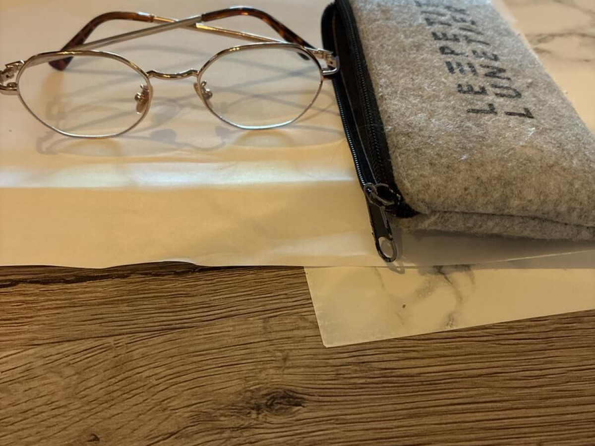 Le petit lunetier - Sansa s gold