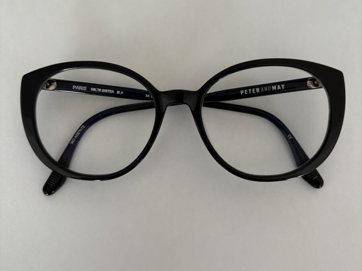 Peter and May - SLT8 SISTER BLK