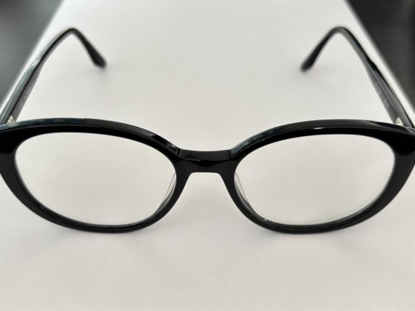 Peter and May - SLT8 SISTER BLK