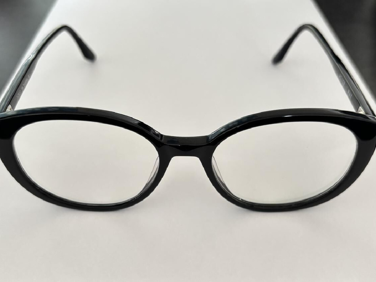 Peter and May - SLT8 SISTER BLK