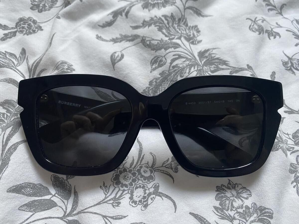 Burberry - B4453 54&curren;19