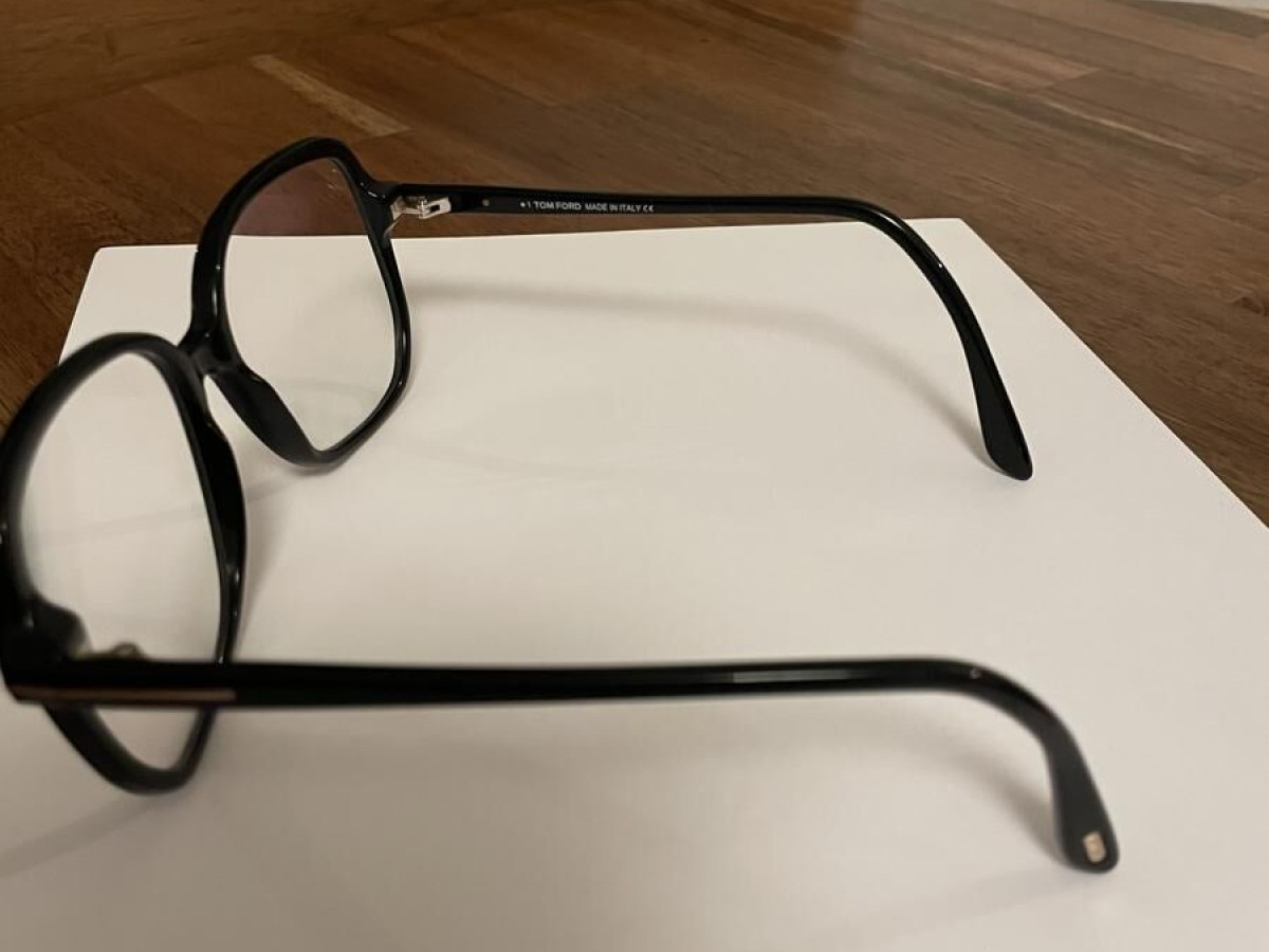 TOM FORD  - TF5578-B 001 54/15 140