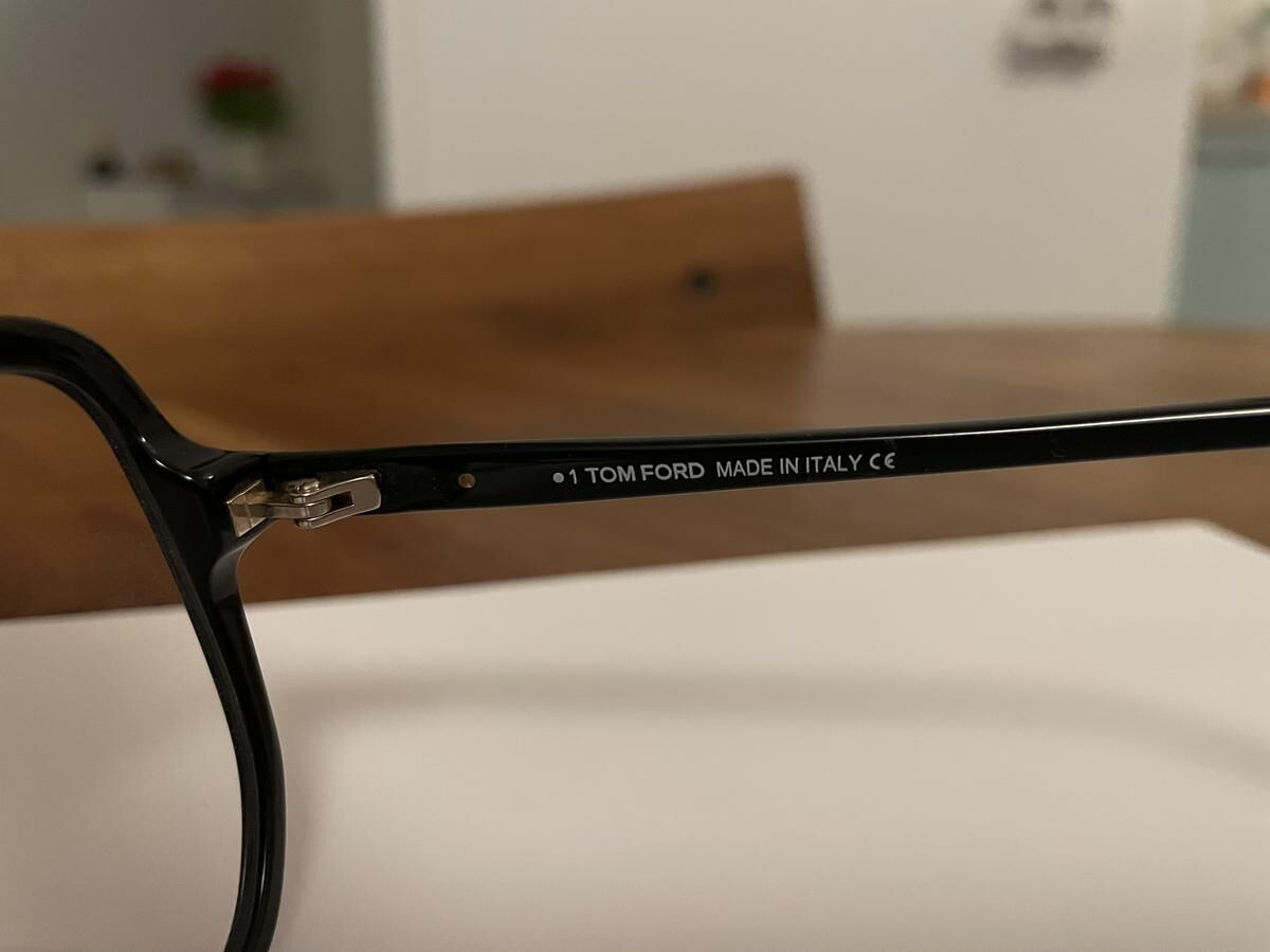 TOM FORD  - TF5578-B 001 54/15 140